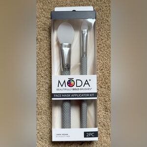 MŌDA Face Mask Applicator Kit